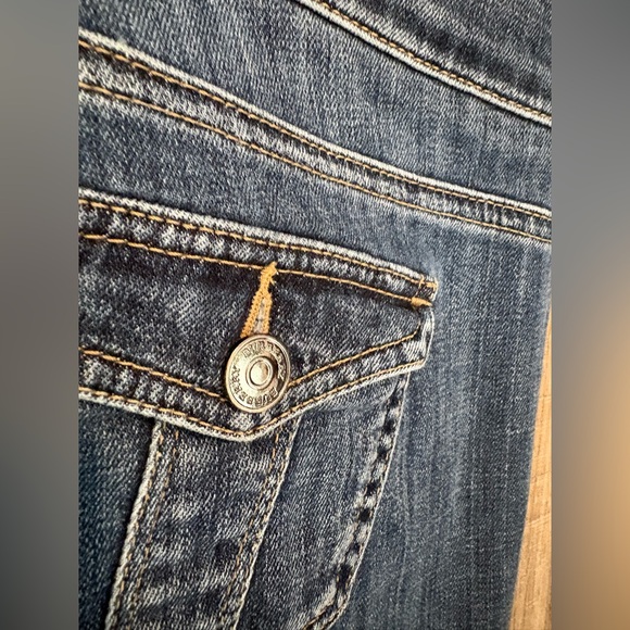 Burberry Women’s Vintage Y2K 00s Low Rise Flared Bootcut Midwash Jeans - Picture 11 of 12